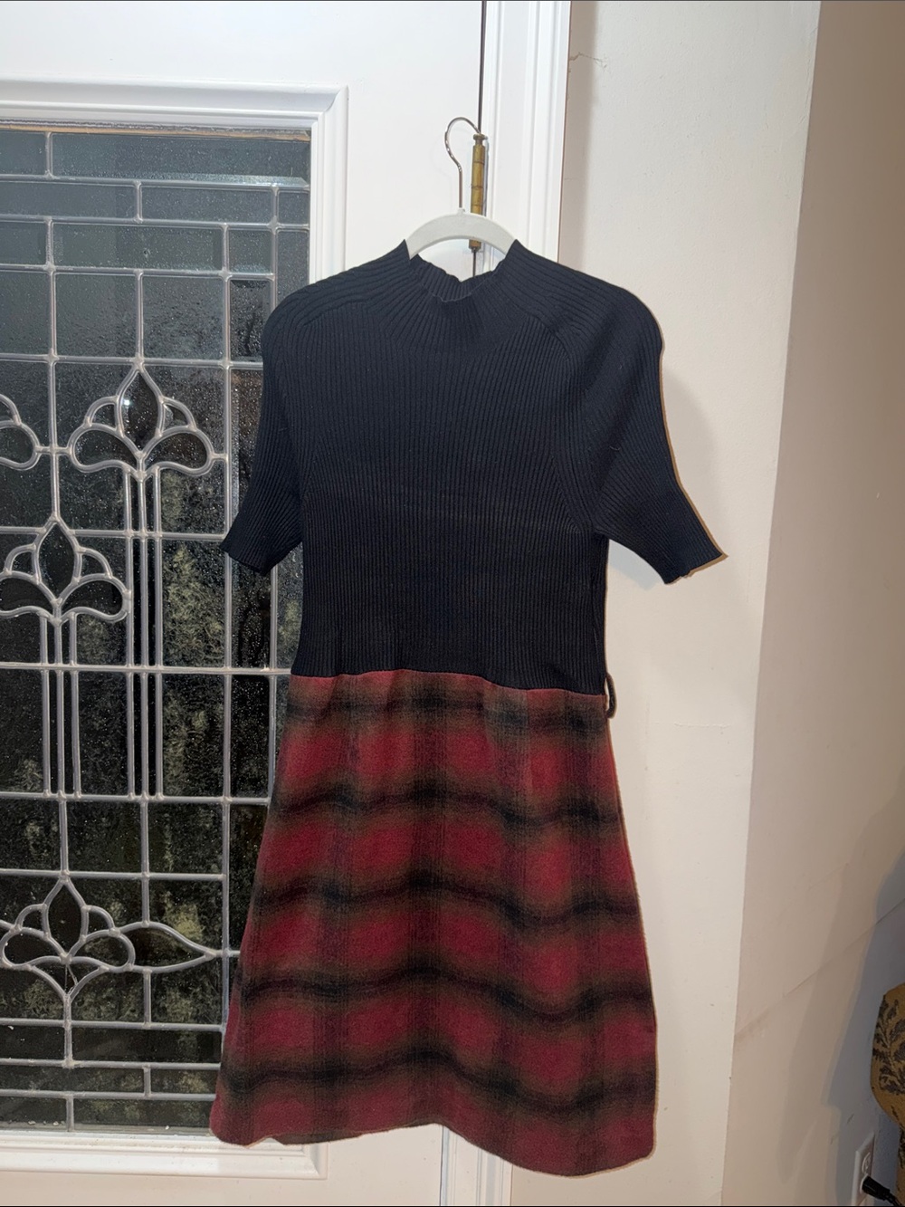 Calvin Klein Black and Burgundy Knit Plaid Short-Sleeve Dress